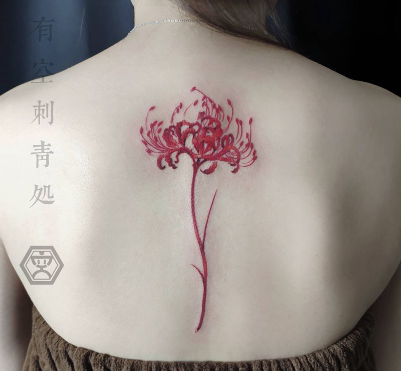曼珠沙华纹身图片_背部水彩纹身图案