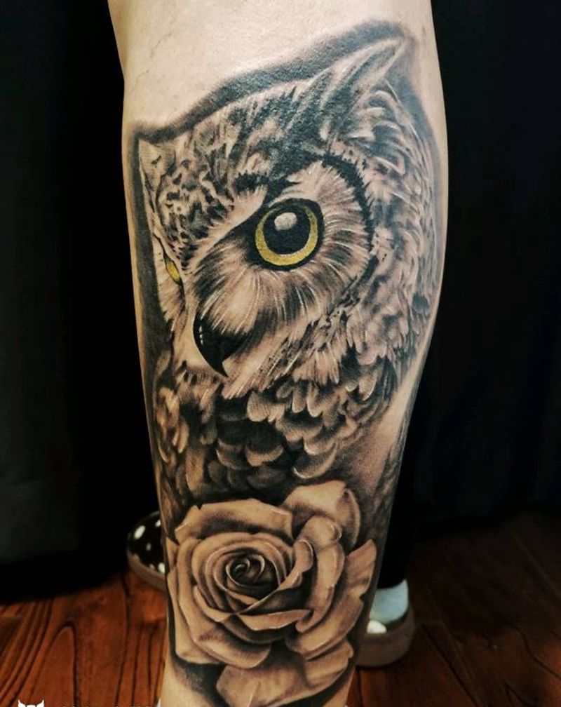 猫头鹰纹身图片_腿部欧美写实纹身图案