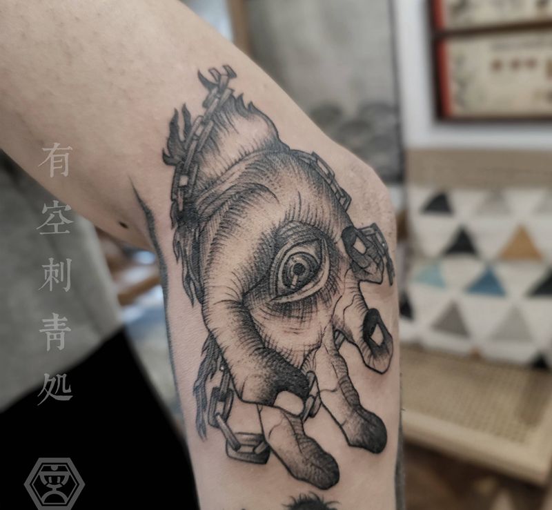 手眼通天纹身图片_手臂New School纹身图案