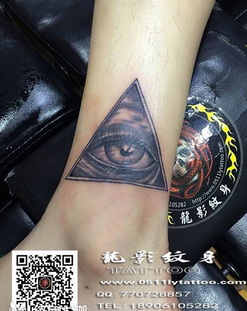 上帝之眼纹身图片