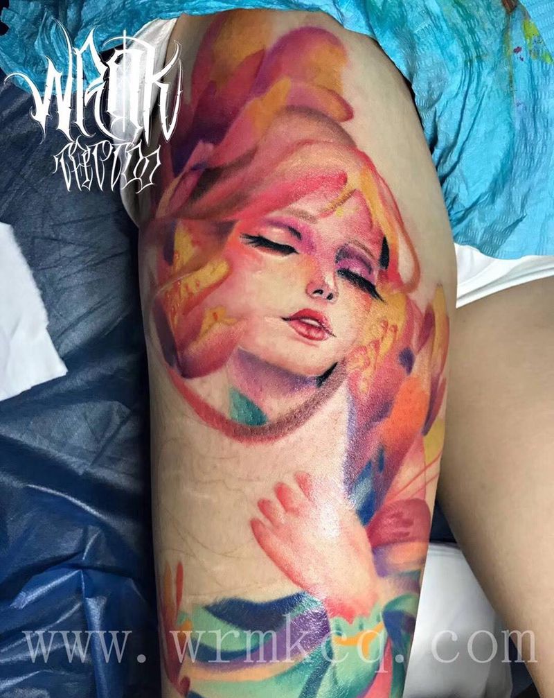 水彩女孩未完纹身图片
