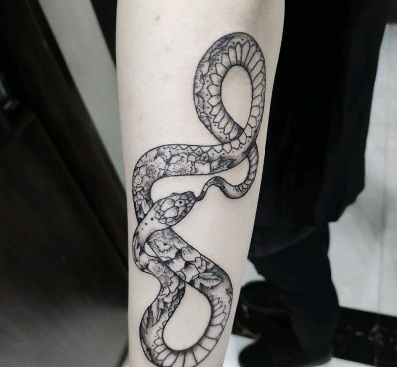 小蛇纹身图片