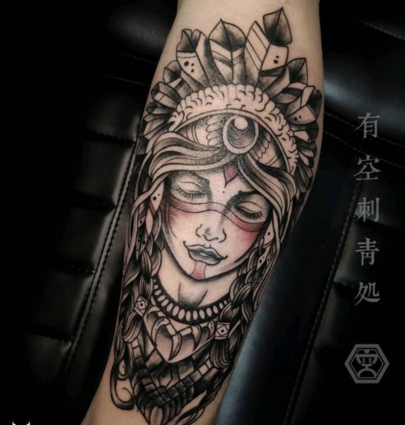 印第安少女纹身图片_腿部Old School纹身图案