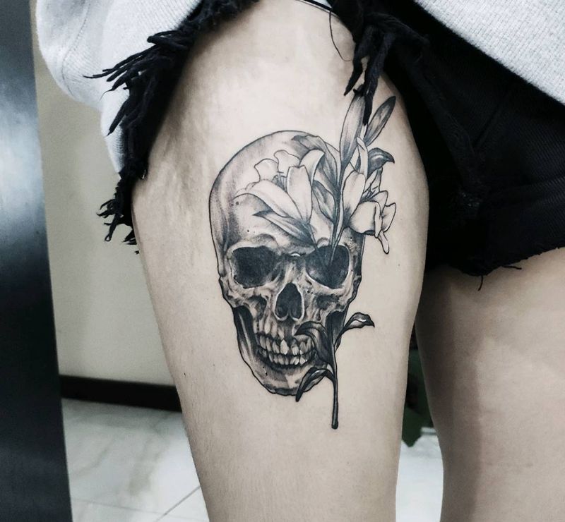 骷髅与百合纹身图片