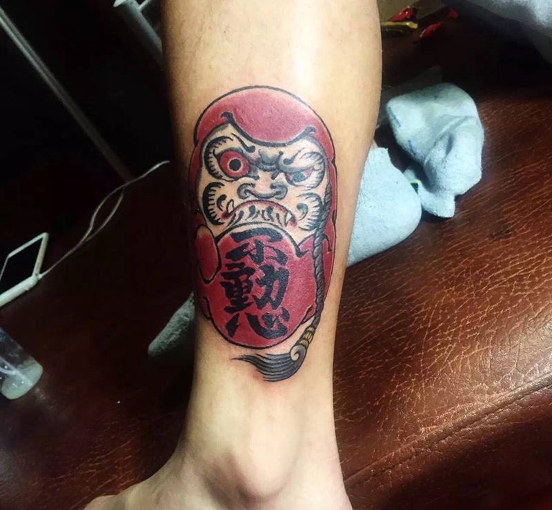 老传统达摩不倒翁纹身图片