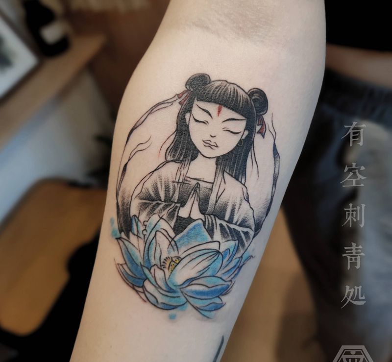 痛仰哪吒纹身图片_手部水彩纹身图案