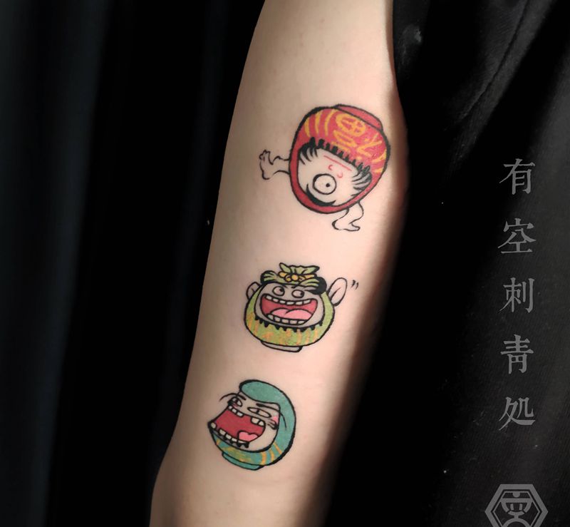 达摩三兄弟纹身图片_手臂New School纹身图案