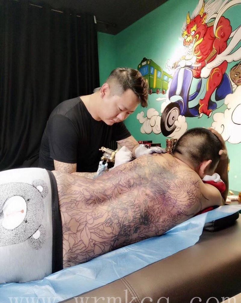 工作照纹身图片