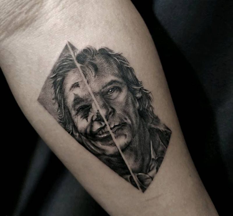 Joker纹身图片_手臂欧美写实纹身图案