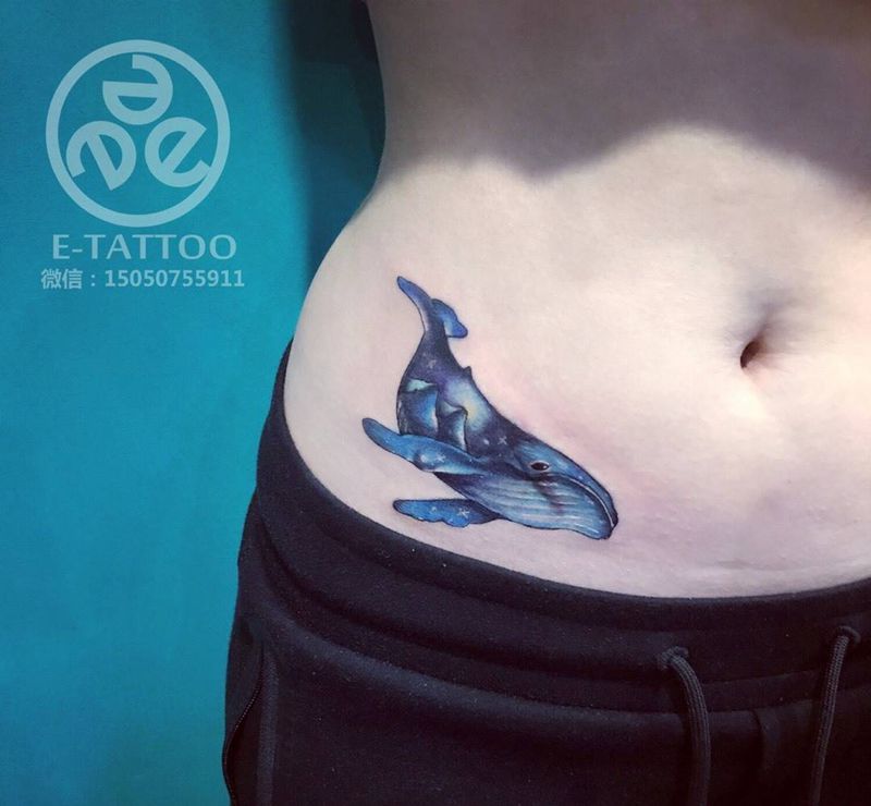 星空鲸鱼纹身图片