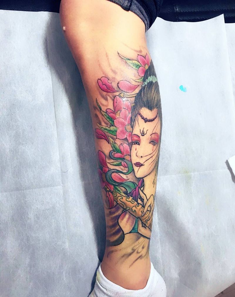 小腿艺妓纹身图片