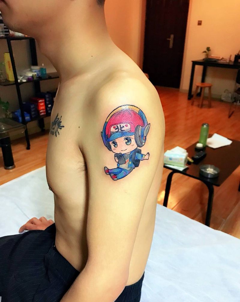 玩王者荣耀的鲁班七号纹身图片