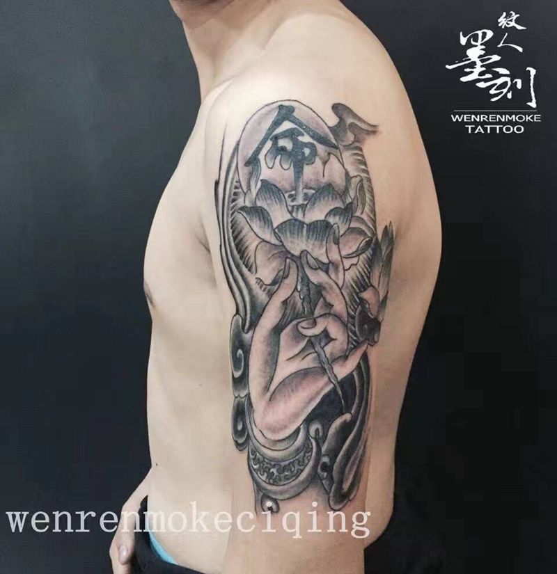 佛手莲花纹身图片