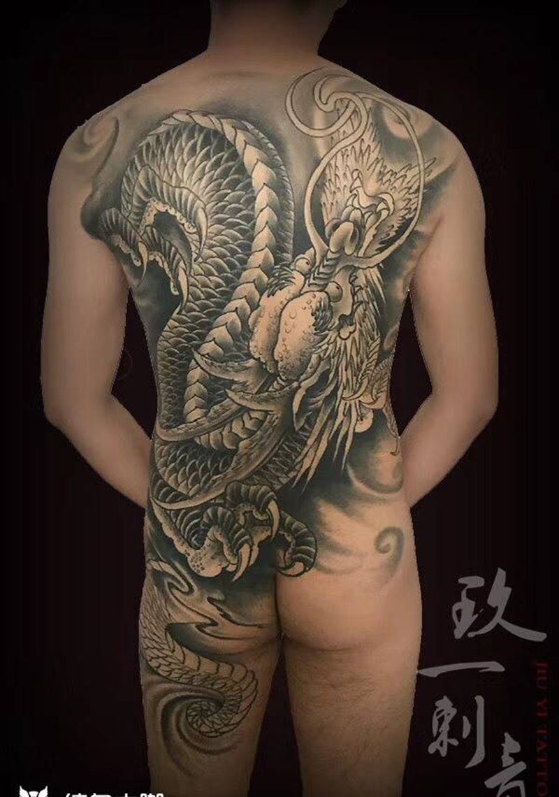 龙纹身图片