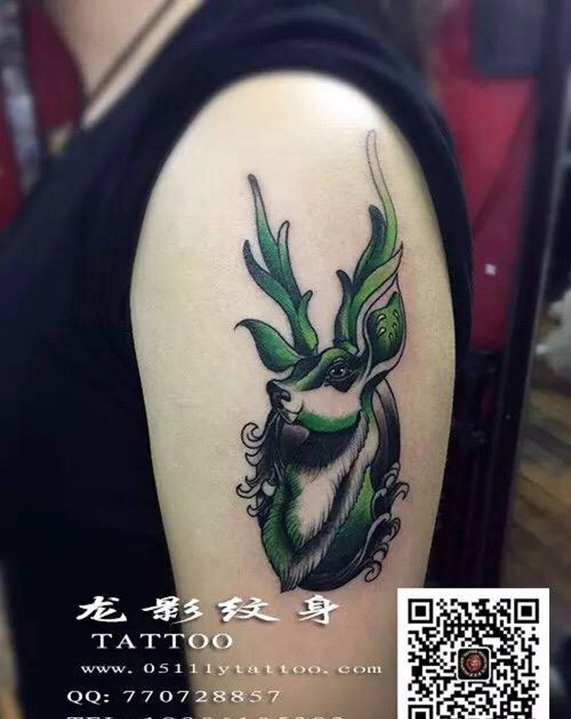 麋鹿纹身图片