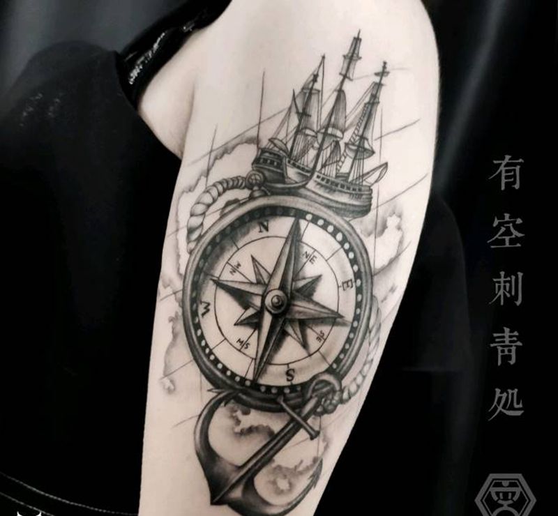指南针纹身图片_手臂欧美写实纹身图案