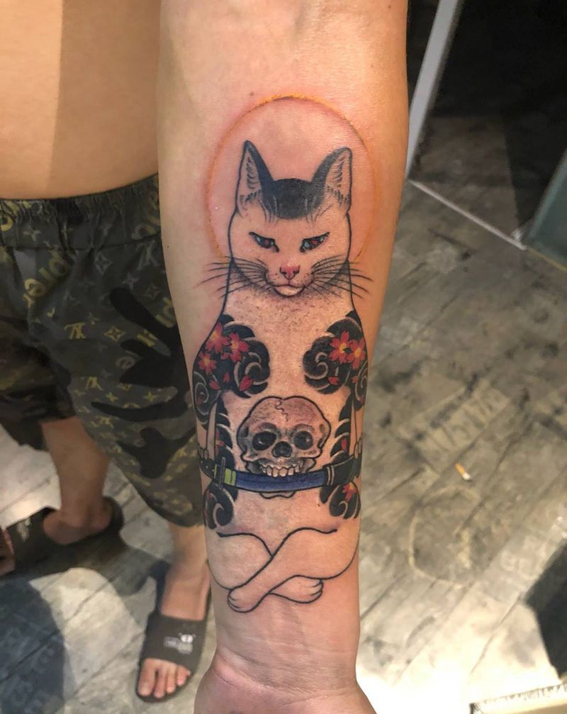 小开衫纹身图片