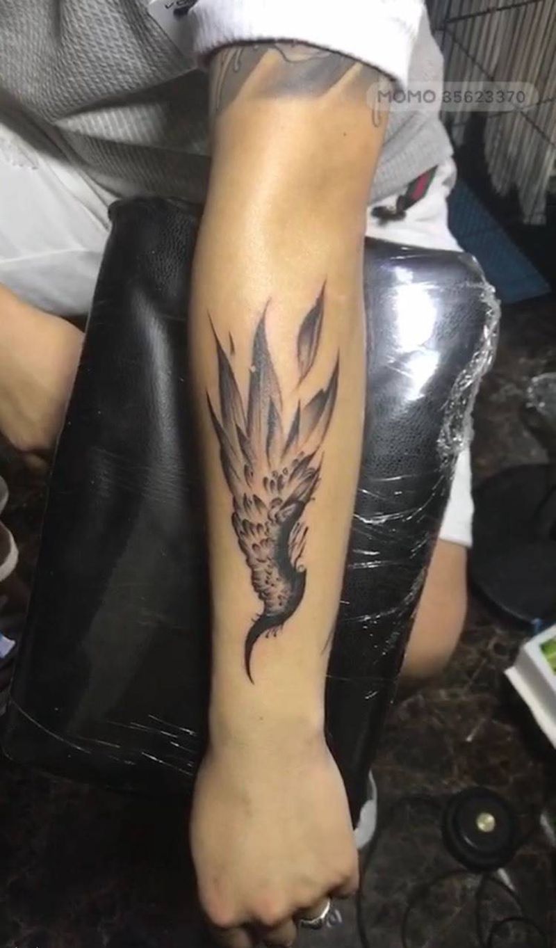 翅膀纹身图片