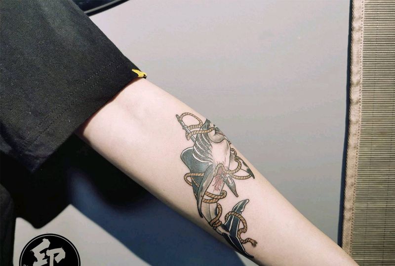 大鲨鱼纹身图片_手臂Old School纹身图案