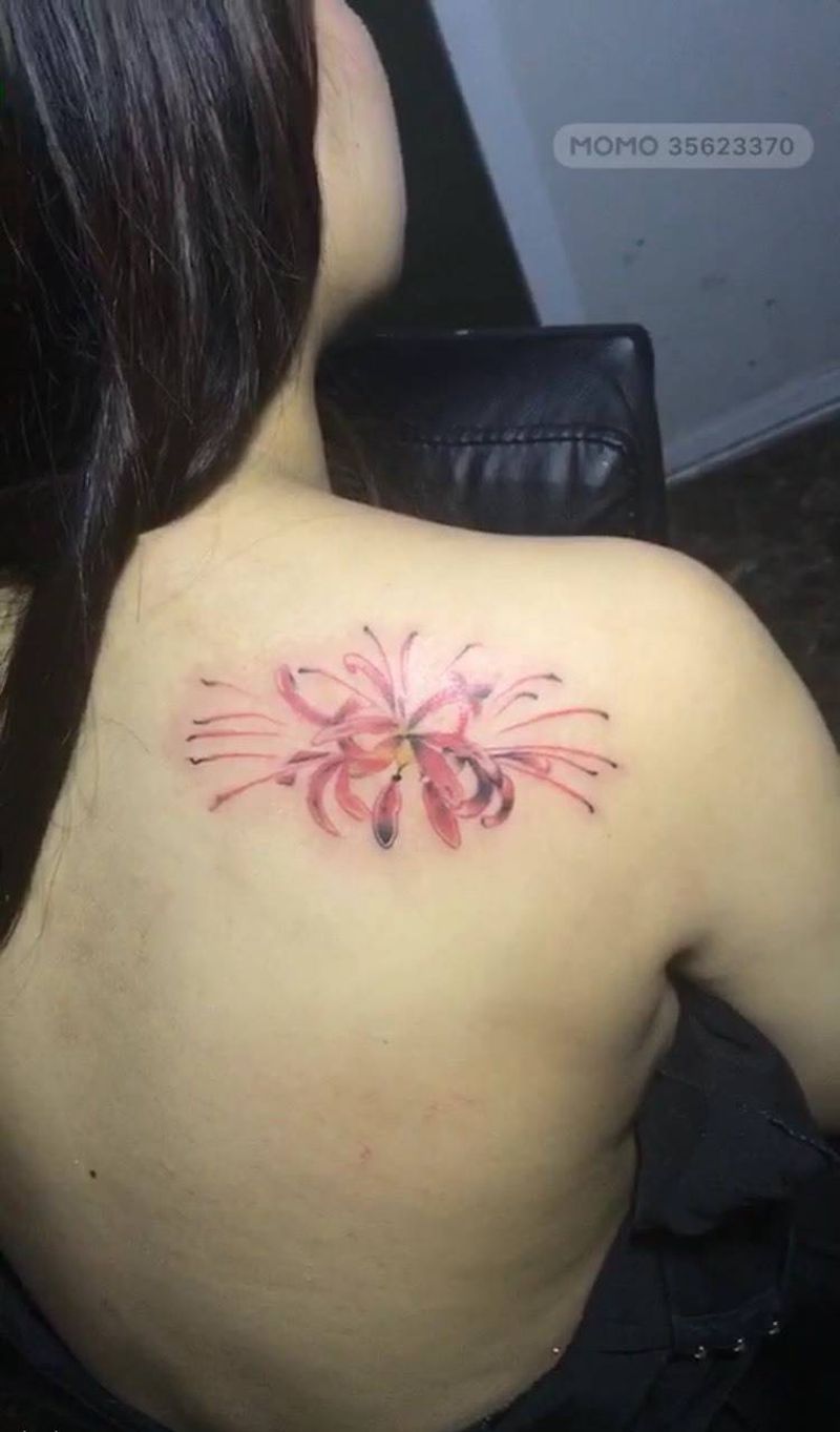 彼岸花纹身图片