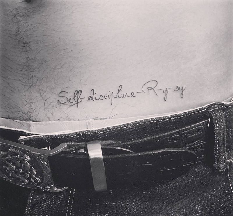 小清新字母纹身图片