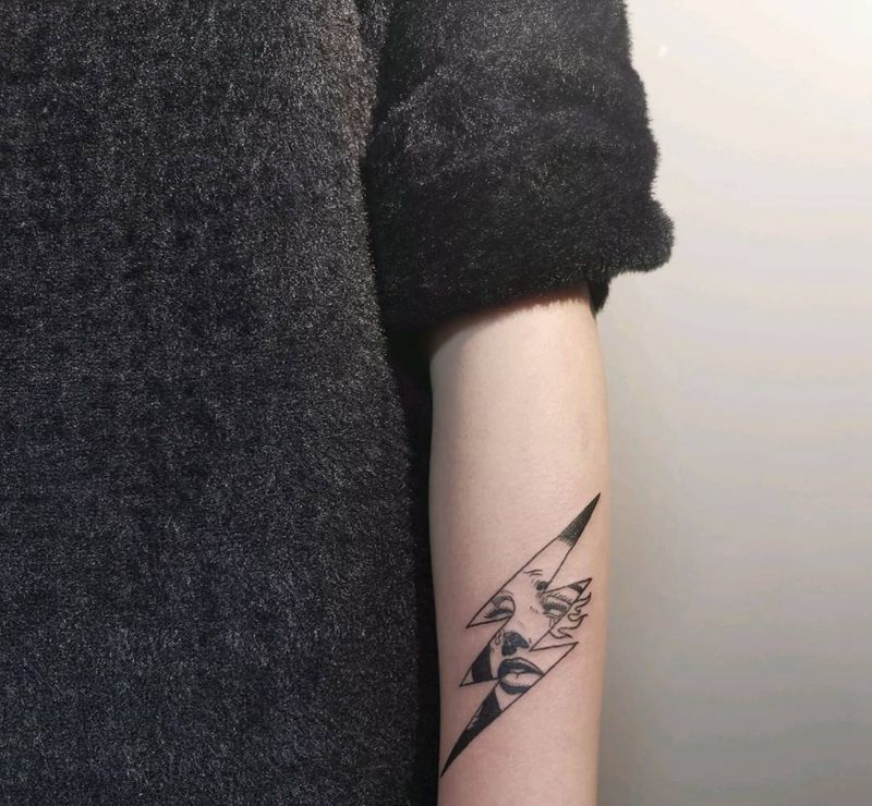 old school纹身图片_手臂纹身图案