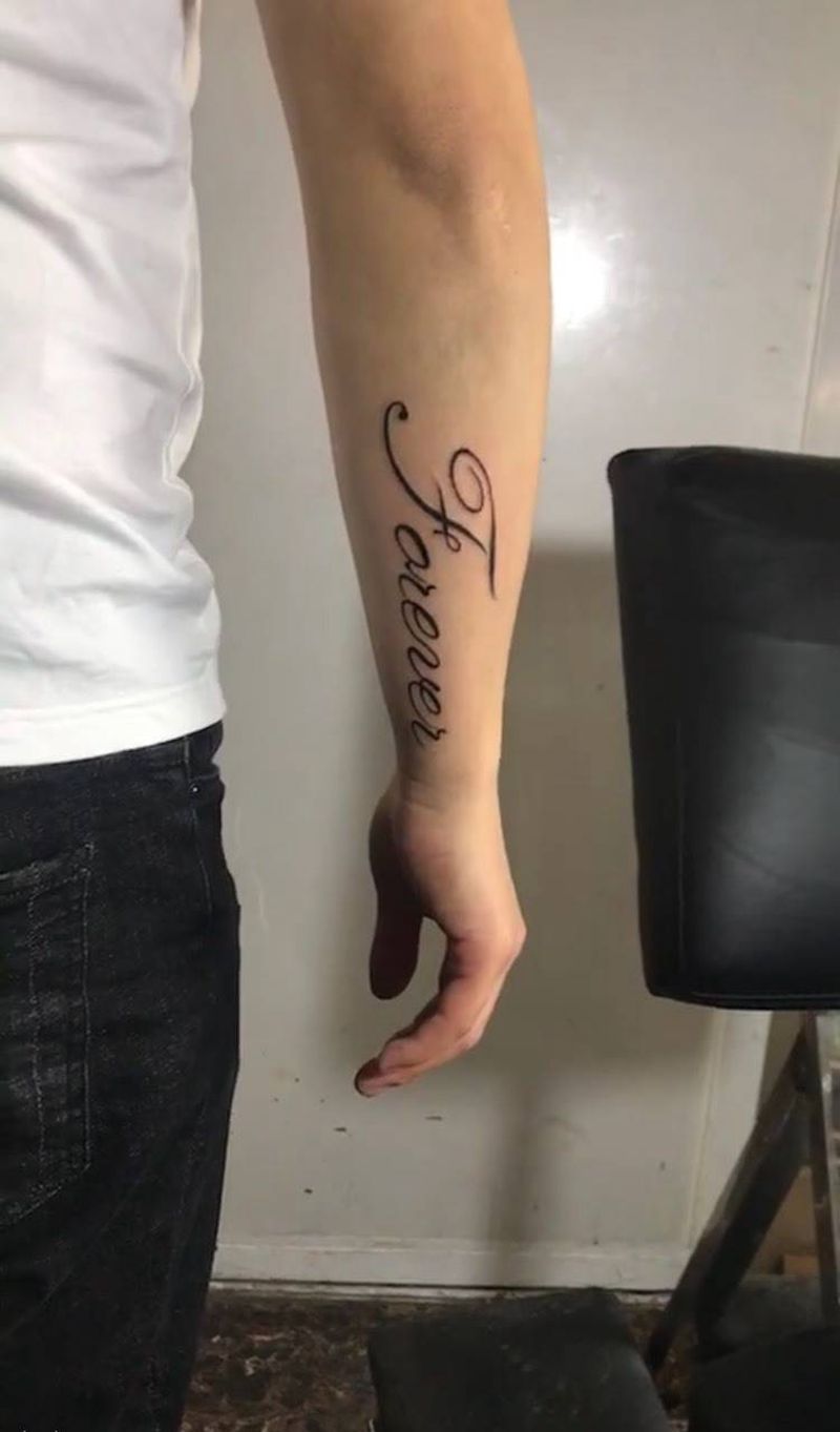 小臂英文纹身图片