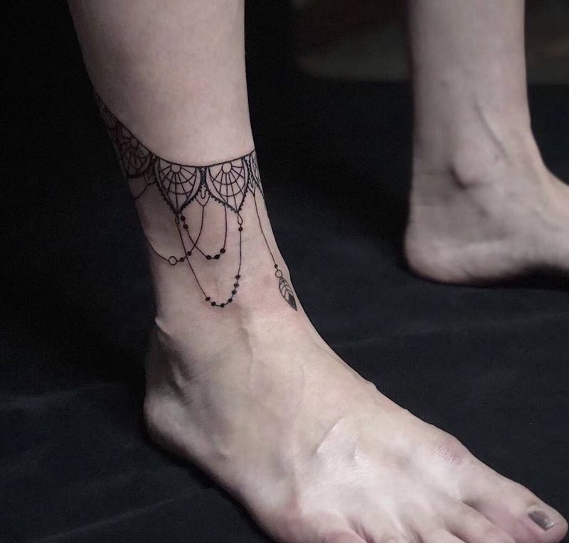 脚链纹身图片