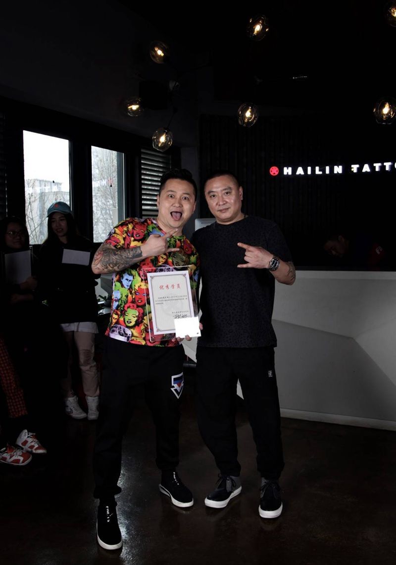 龙影刺青boss 武发明的师父—傅海林（美国国家奖获得者，美国人才绿卡）纹身图片