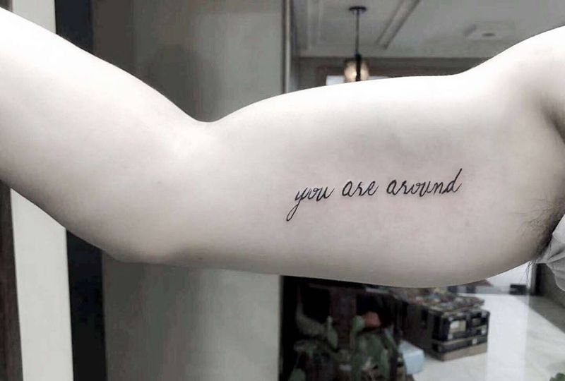 你在身边纹身图片_手臂纹身图案