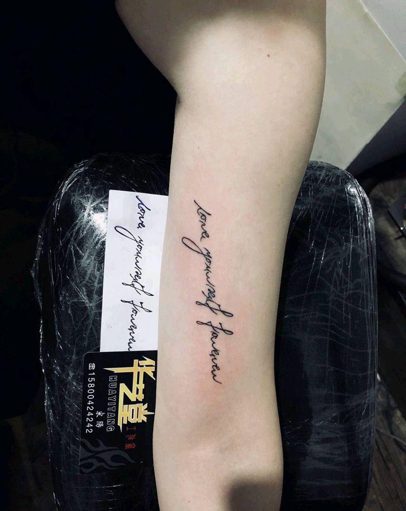 字母纹身图片_手臂纹身图案