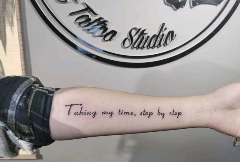 字母纹身图片_手臂纹身图案