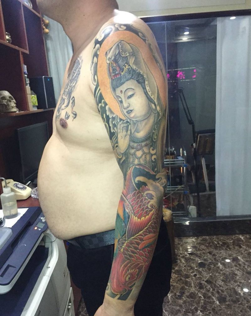 观音花臂纹身图片