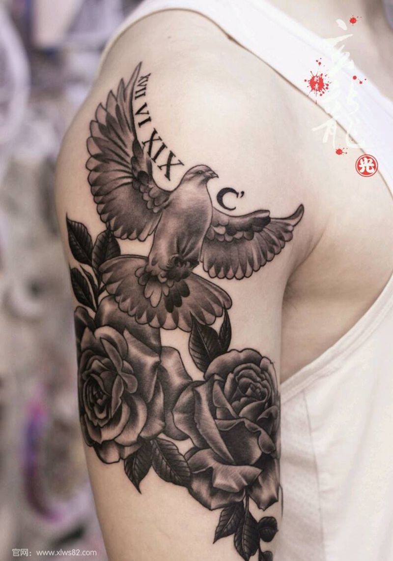 鸽子玫瑰纹身图片