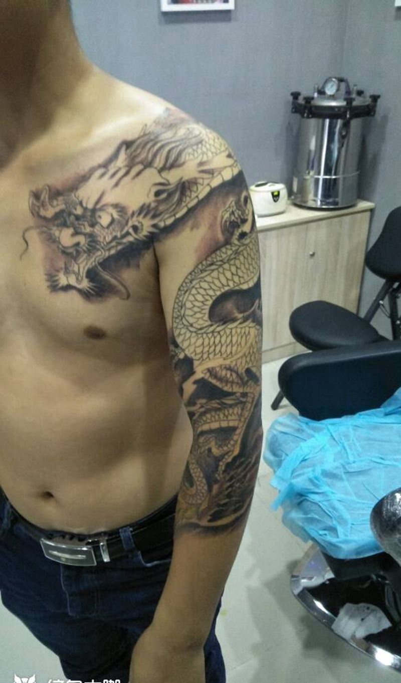 未完成龙纹身图片