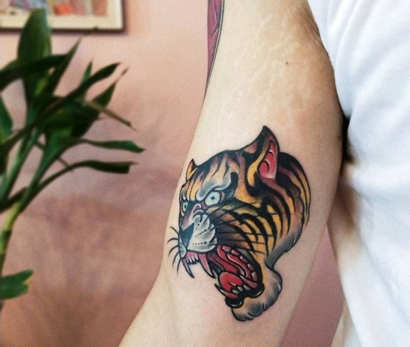 oldschool老虎纹身图片_手臂Old School老虎纹身图案