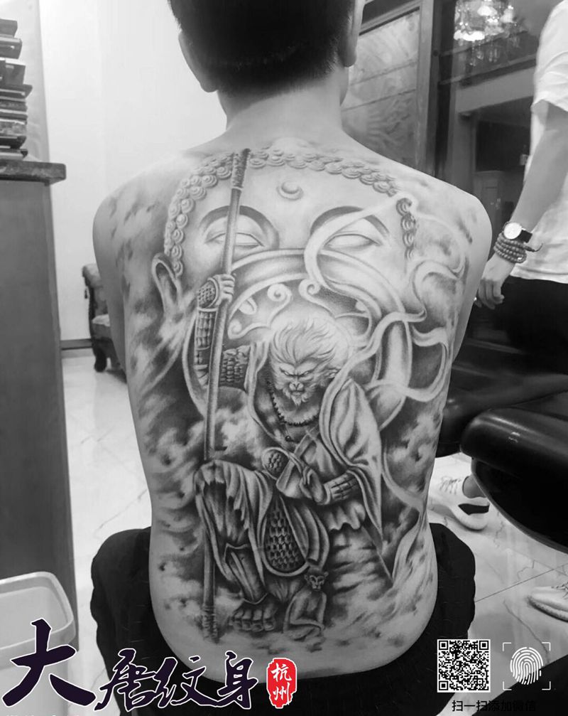 满背猴哥纹身纹身图片_背部老传统新传统纹身图案