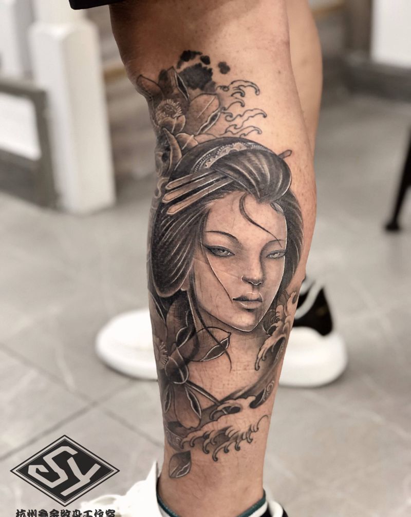 艺妓纹身图片_腿部新传统纹身图案