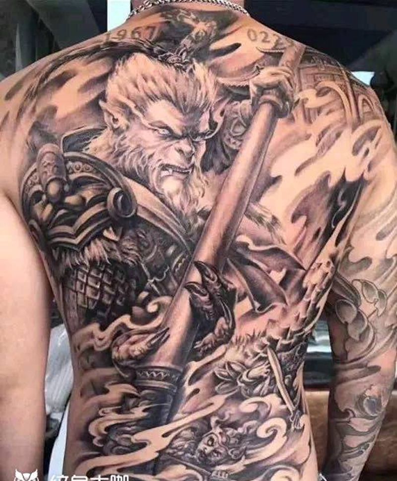 猴哥纹身图片_背部新传统纹身图案