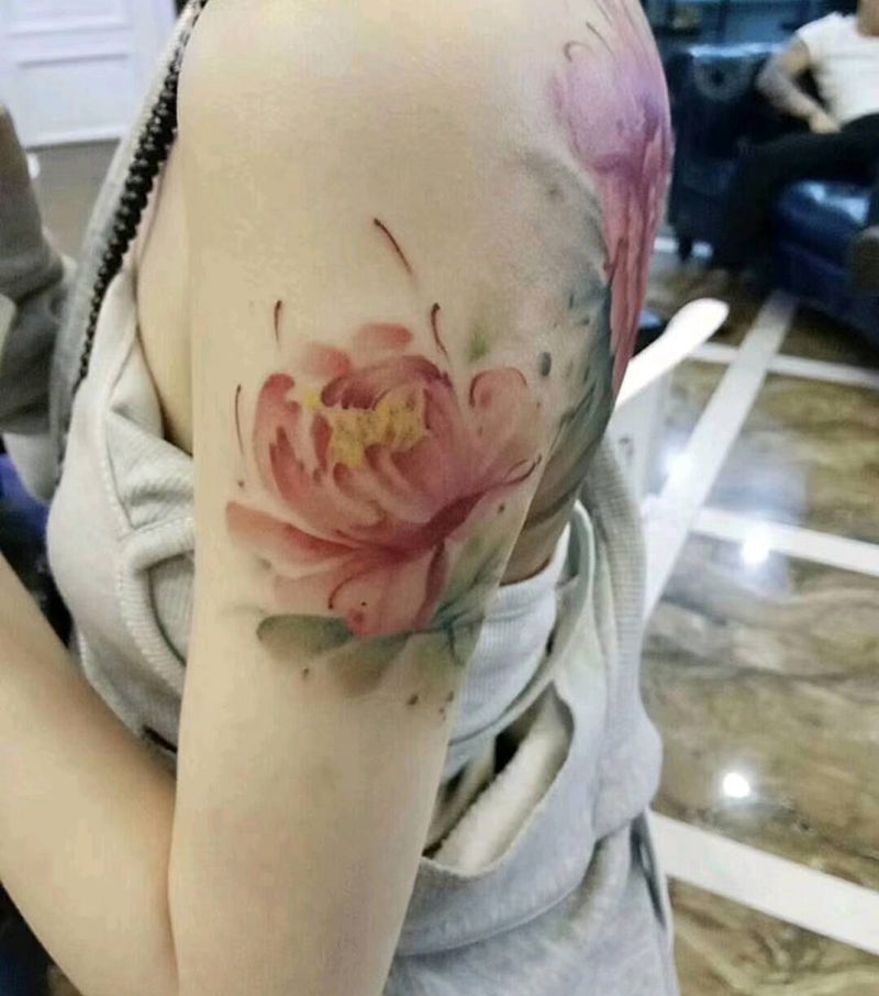 水墨纹身纹身图片_背部手部水墨纹身图案