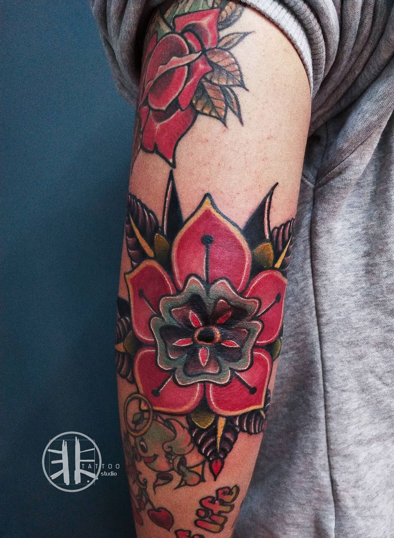 肘花纹身图片_手臂New SchoolOld School肘花花臂拼接纹身图案