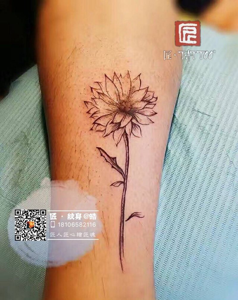 疤痕遮盖，雏菊纹身图片