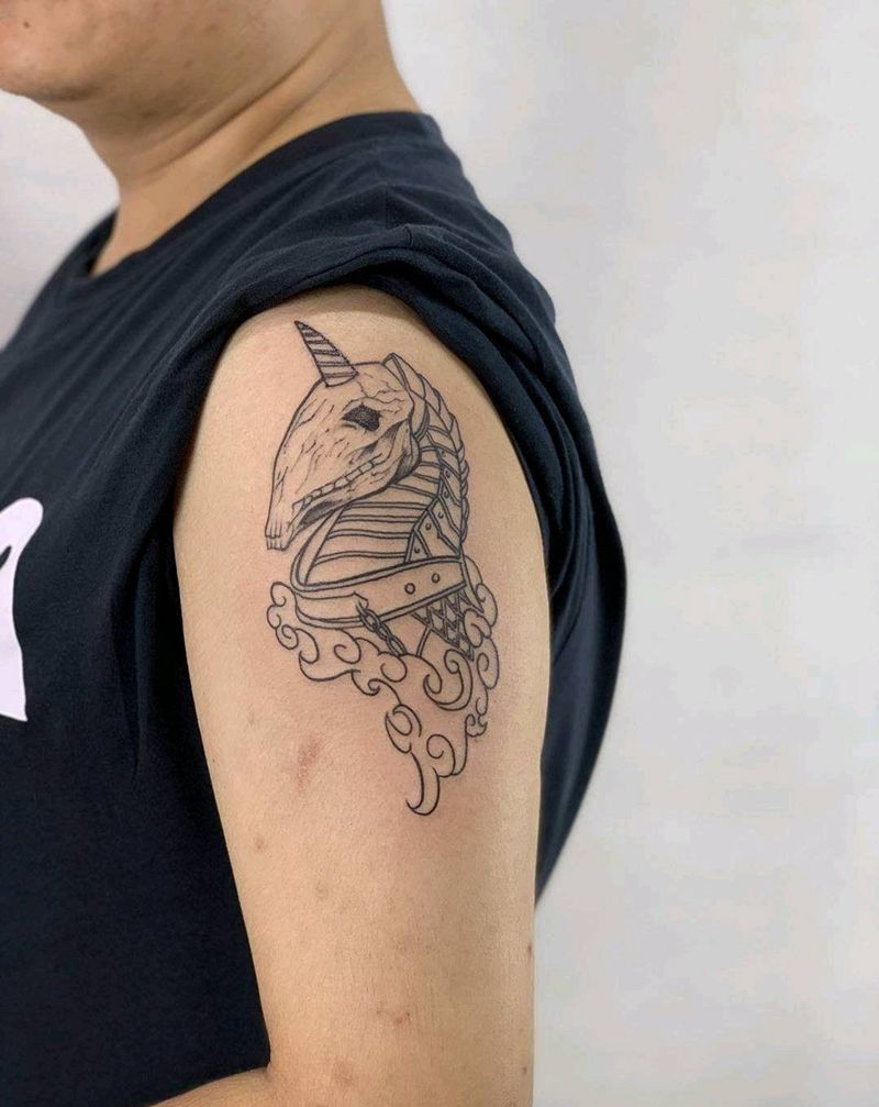 独角兽纹身图片_手臂小清新 线条纹身图案