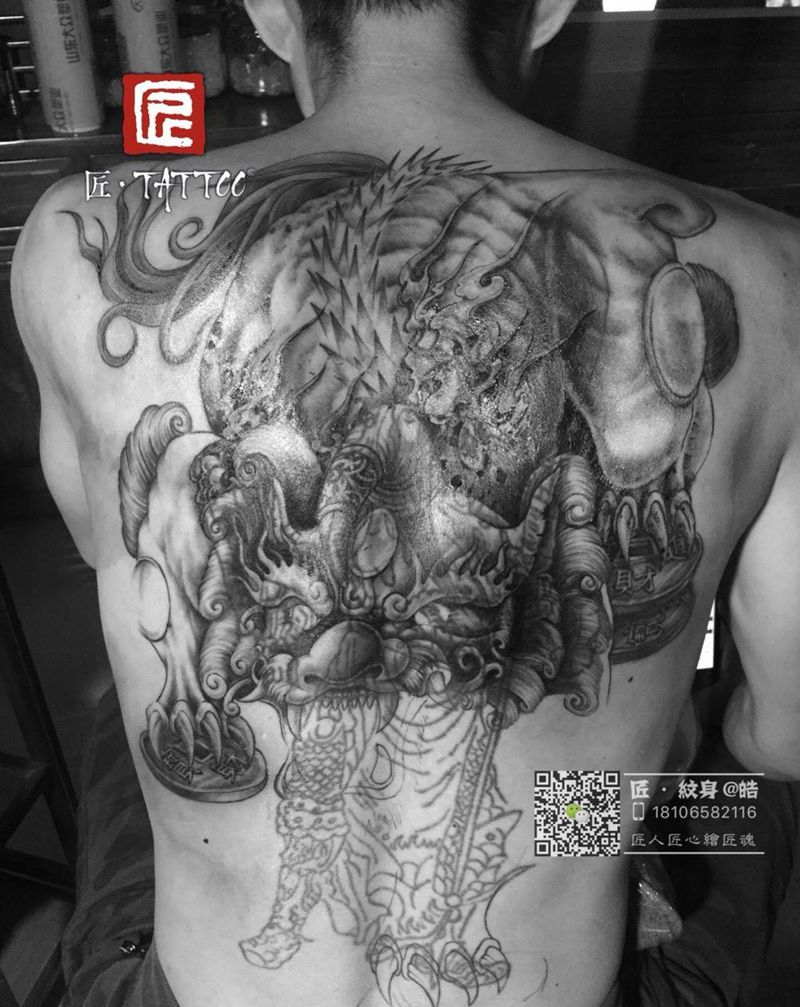 遮盖满背貔貅，进度60%纹身图片_背部传统写实习俗动物静物鬼神宗教纹身图案