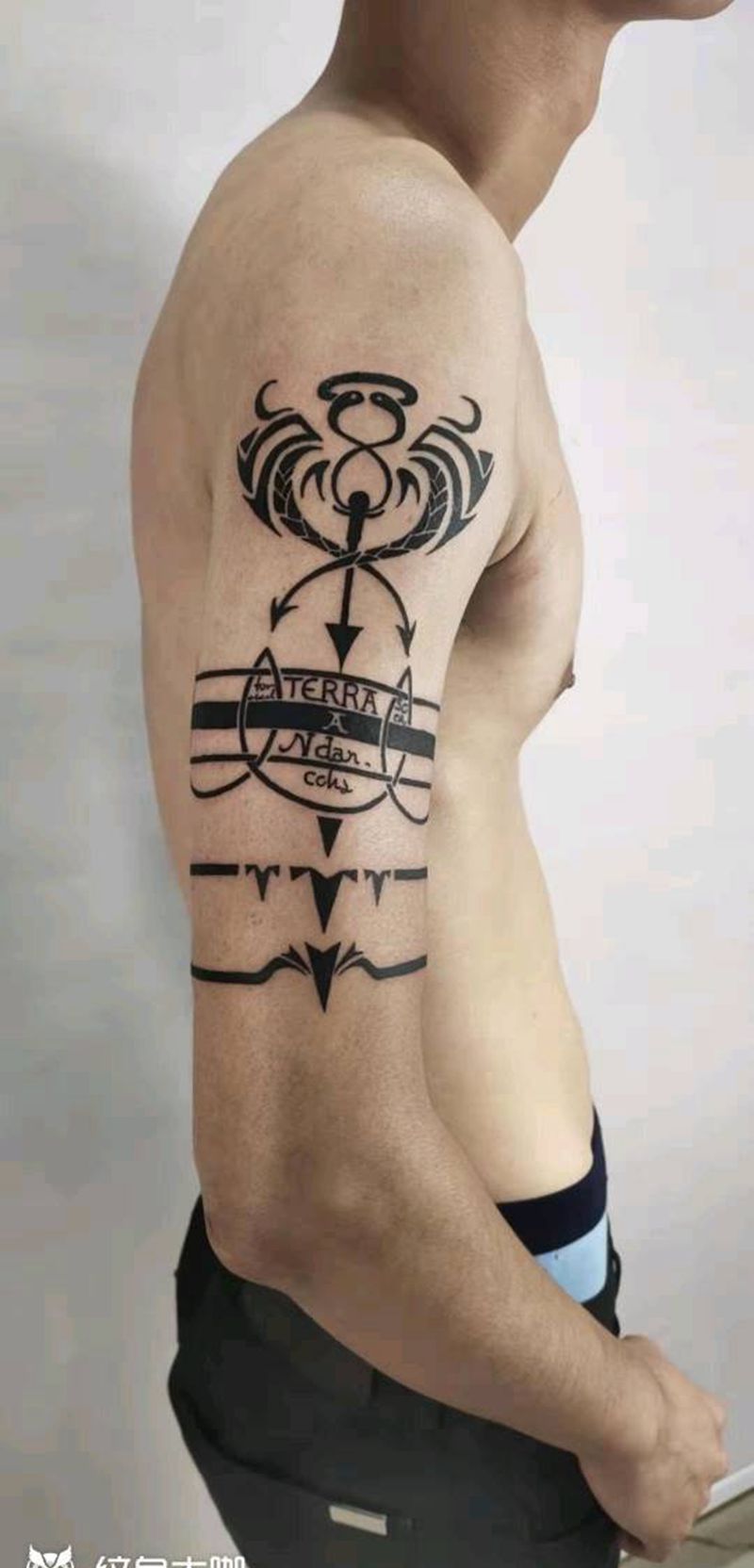 图腾纹身图片_手臂图腾纹身图案