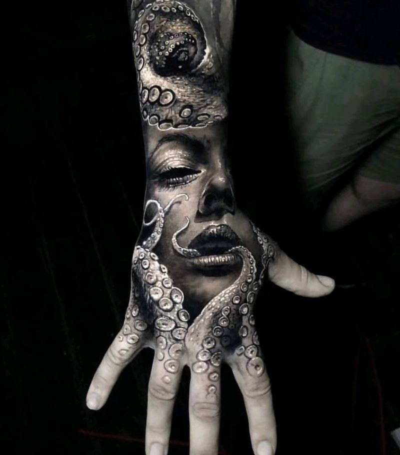 手背纹身纹身图片_手部欧美写实纹身图案