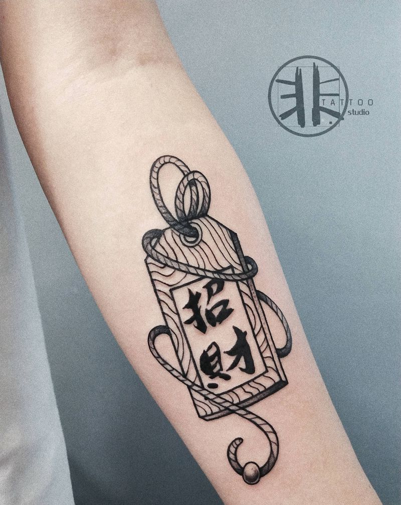 御守纹身图片_手臂Old School几何御守纹身图案