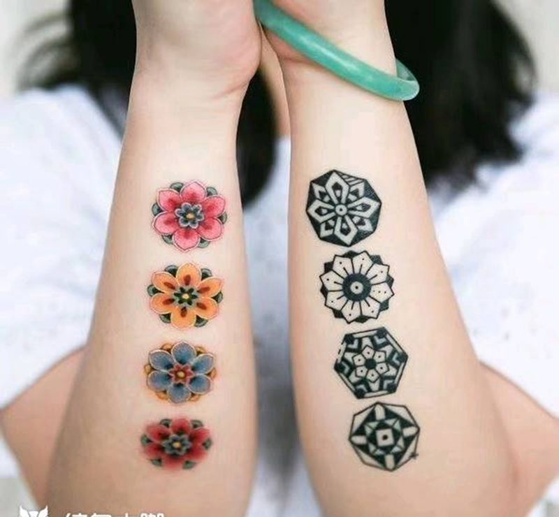 小清新小清新纹身图片_手部水彩小清新纹身图案