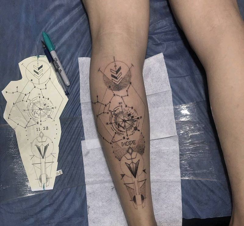 几何设计款纹身图片_腿部点刺几何纹身图案