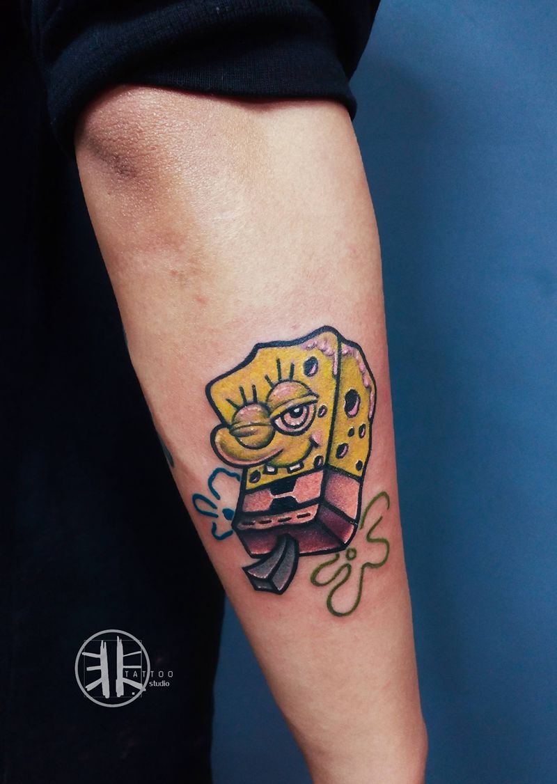 海绵宝宝纹身图片_手臂New School卡通人物海绵宝宝纹身图案
